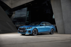BMW-540i-Legacy-Edition-11