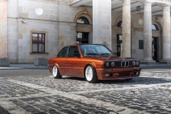 BMW-E30-4