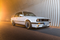 BMW-E30-White-11