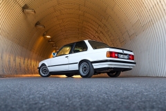 BMW-E30-White-18