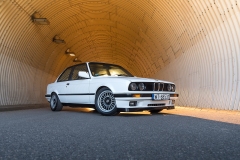 BMW-E30-White-7