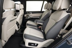 BMW-X7-facelifting-kabina-2