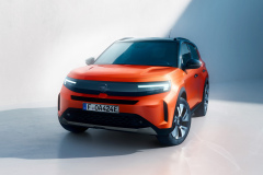 Nowy-Opel-Frontera-2025-7