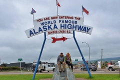 Kopia-Calluna-Trip-mile-0-Alaska-Highway