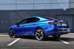 Skoda-Superb-PHEV-Sportline-19