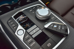 TEST-BMW-330e-Touring-30