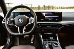 TEST-BMW-330e-Touring-7