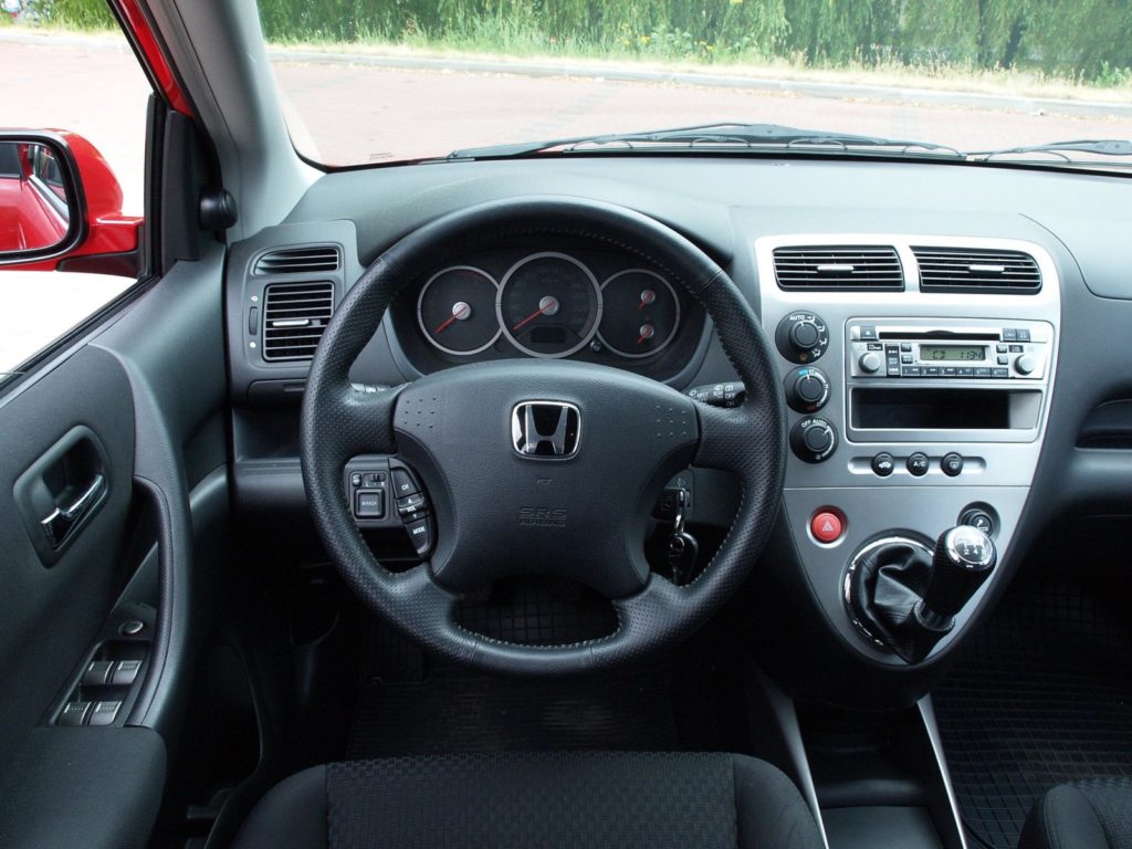Używana Honda Civic VII (20012005). Kompakt z charakterem
