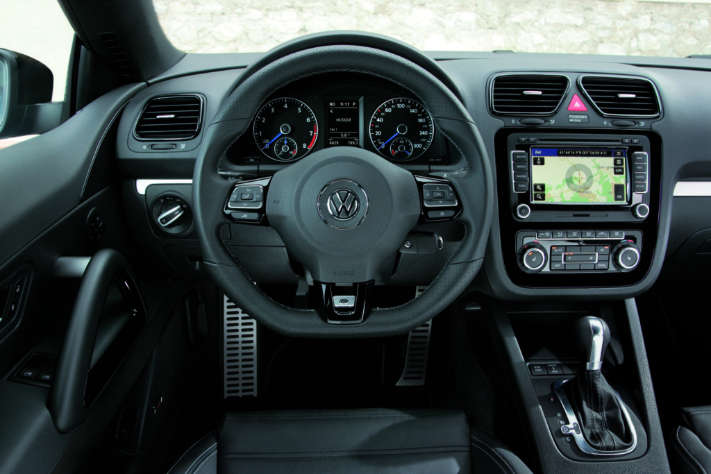 Volkswagen Scirocco, zdjęcie kokpitu