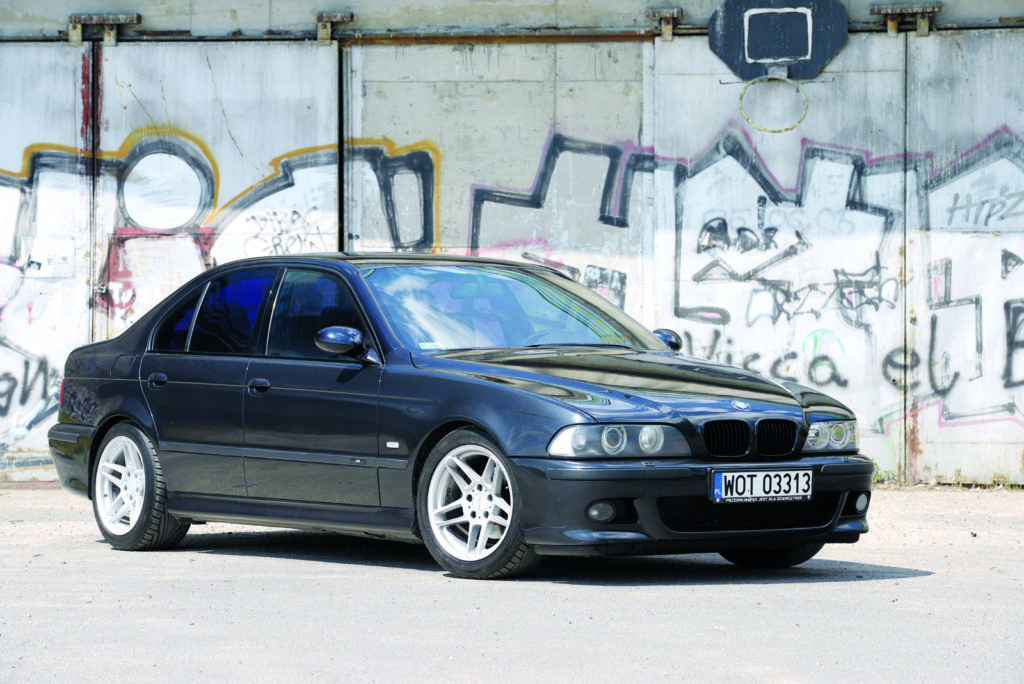 Featured image of post E39 German Style Garcia drifting slammed bmw e39 530d red on 19 style 121 wheels