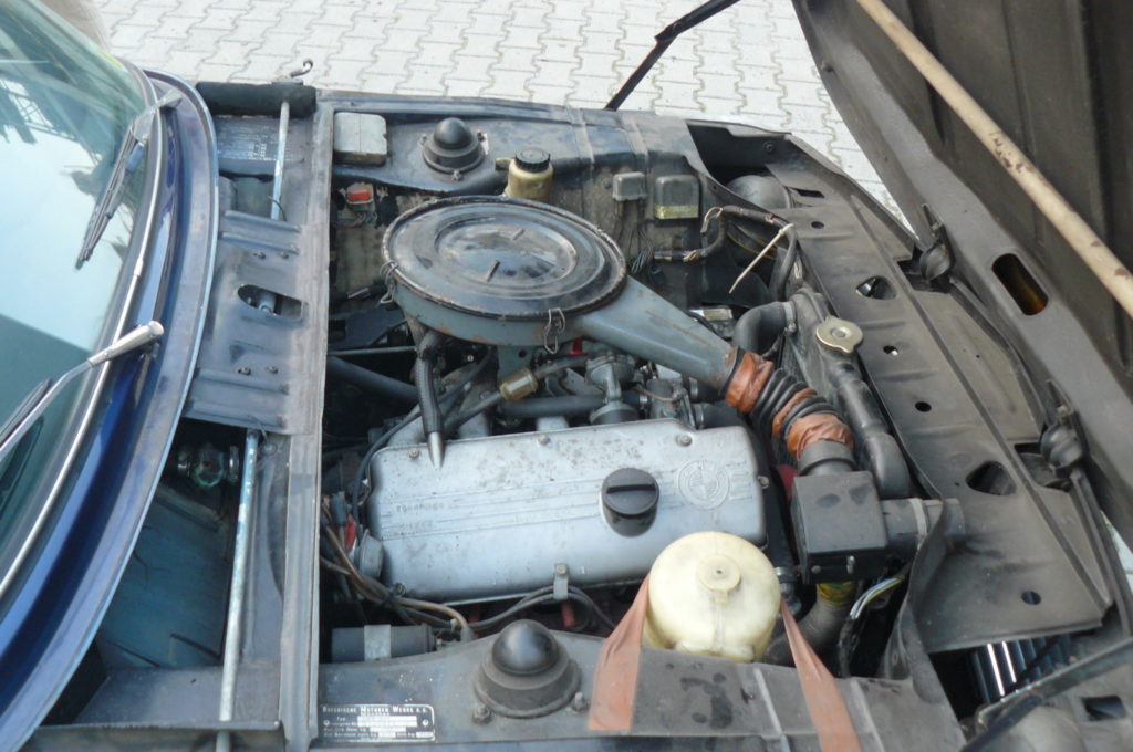 Silnik BMW E10 1802 przed renowacją