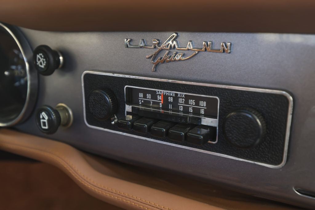 VW Karmann Ghia 1969 rok radio samochodowe