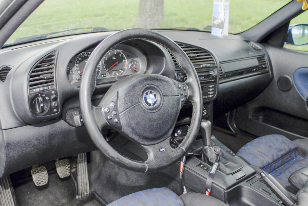 Tuning BMW E36 Touring kokpit