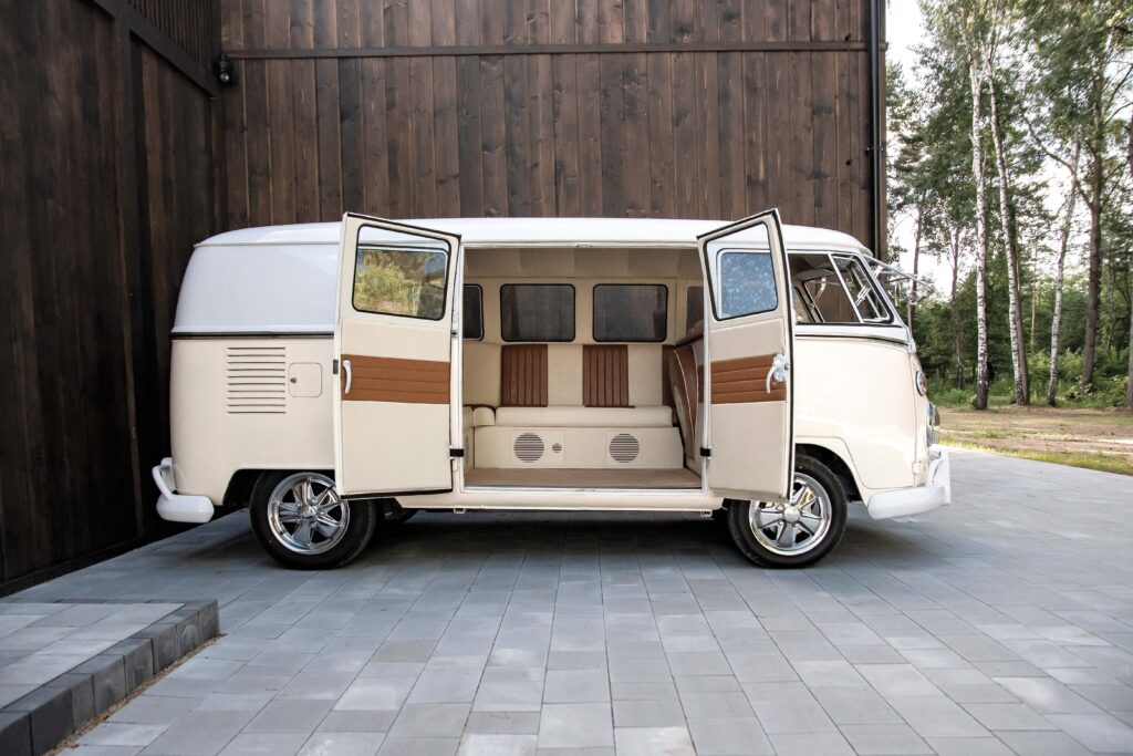 Transporter T1 Bulik 1966 r. widok z boku