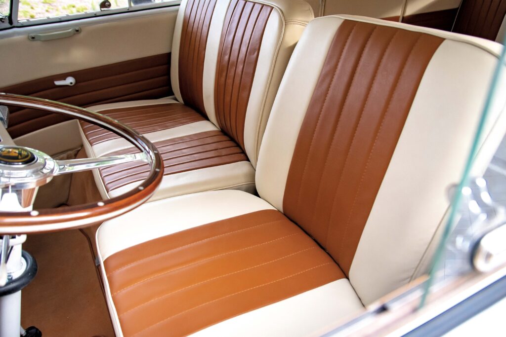 Transporter T1 Bulik 1966 r. fotele kierowcy i pasażera