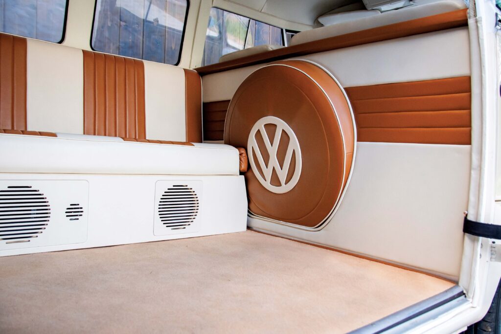 Transporter T1 Bulik 1966 r. wnętrze