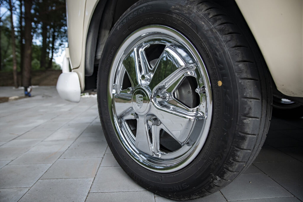 Transporter T1 Bulik 1966 r. koło