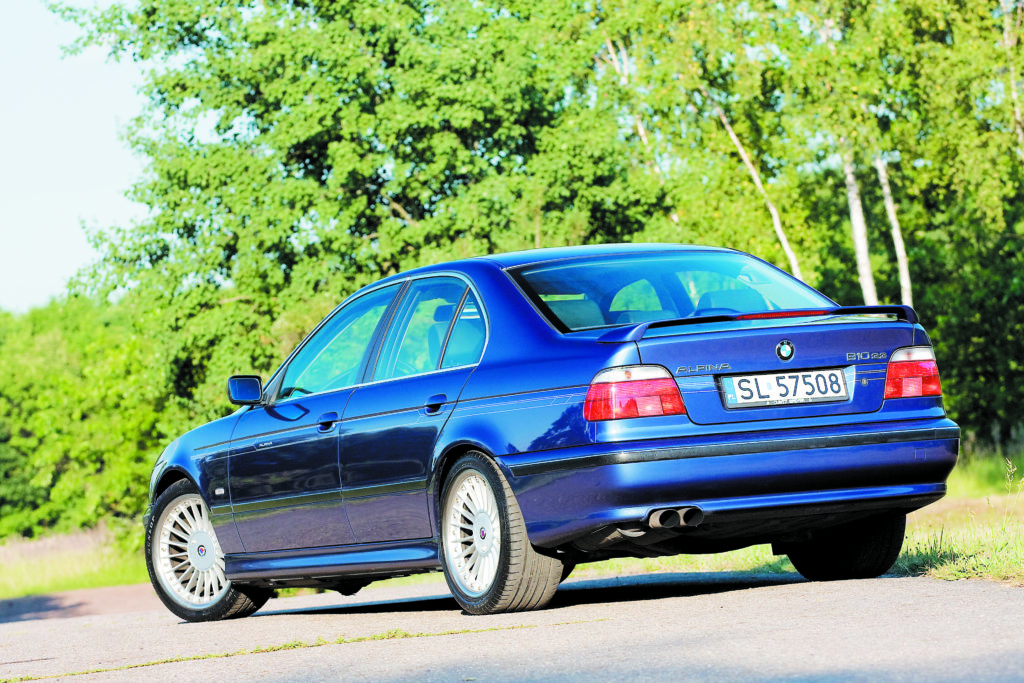 BMW-Alpina-B10-3.3-zdjęcie z tyłu
