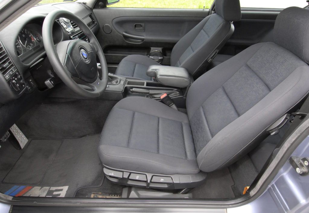 BMW E36 318is przednie fotele