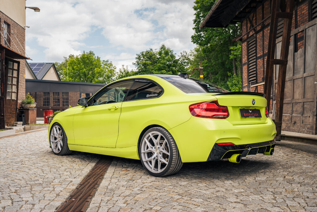 tuning BMW 220i F22 widok z boku