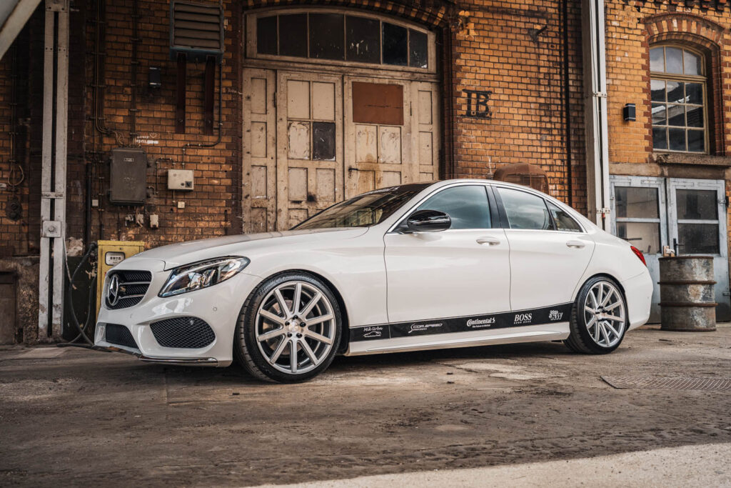 Mercedes C W205 widok z boku