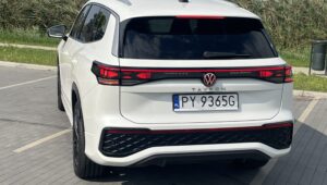 Volkswagen Tayron widok z tyłu