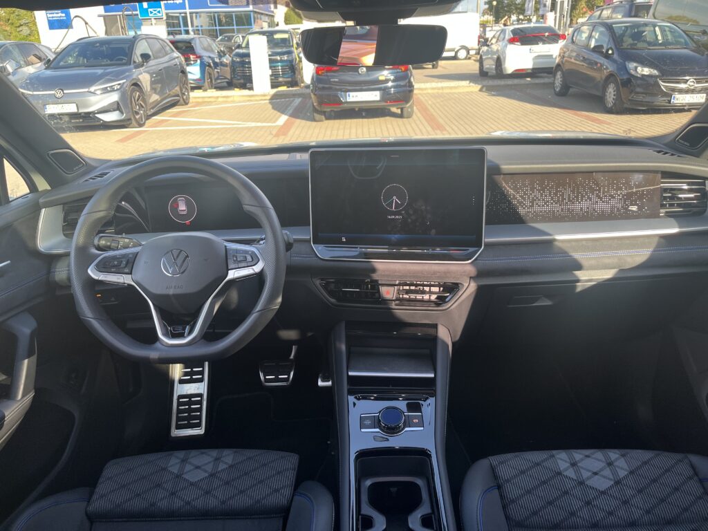 Volkswagen Tayron kokpit