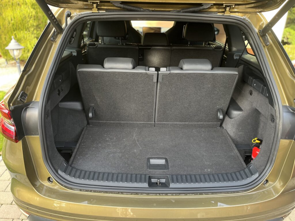 Skoda Kodiaq Sport Line 2.0 TDI 4x4 bagażnik baza