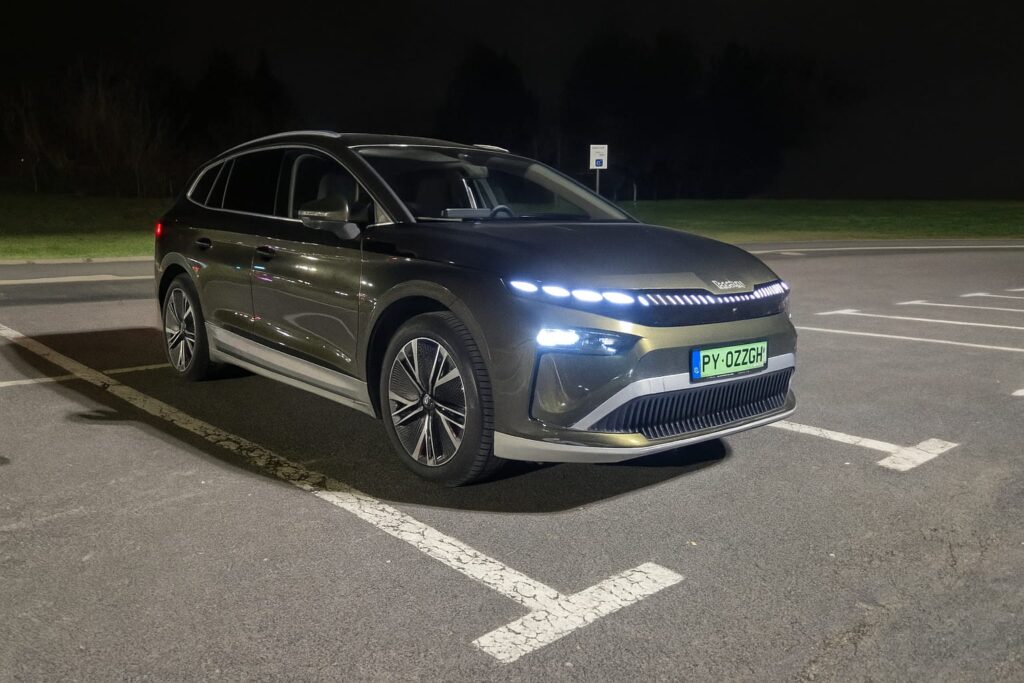 Skoda Enyaq 85 wieczorem