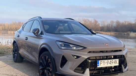 Cupra Formentor VZ PHEV od przodu