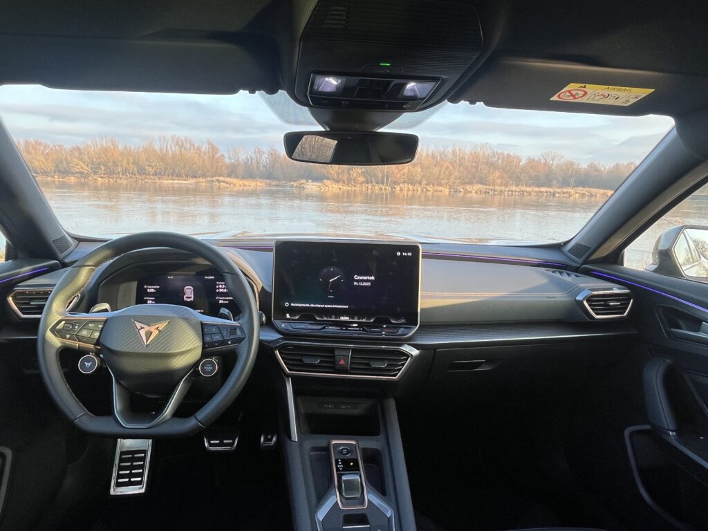 Cupra Formentor VZ PHEV kokpit