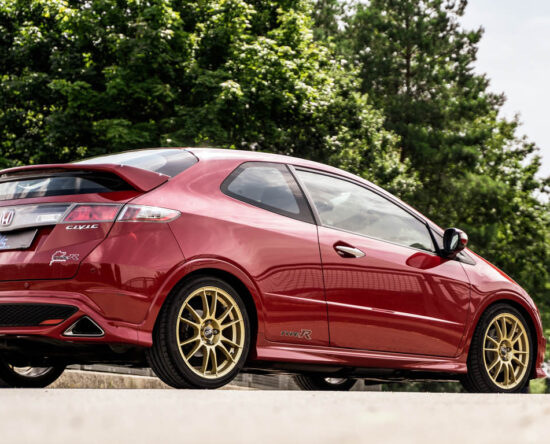 Tuning Hondy Civic_TypeR auto od tyłu