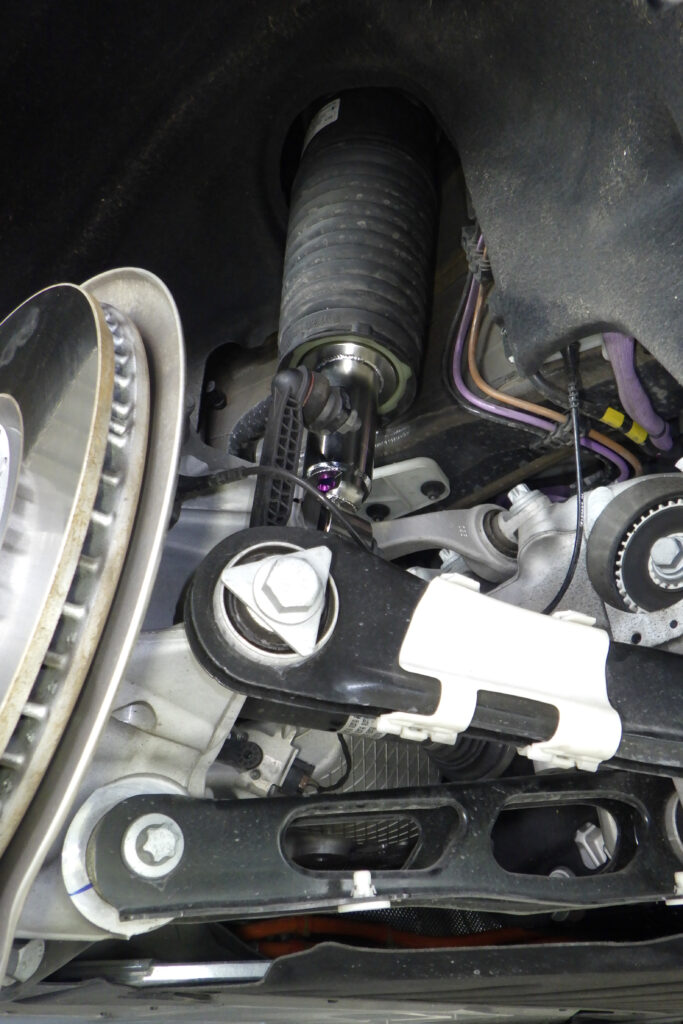 Zwieszenie_gwintowane_KW_V3_do _BMW_i5_M60_xDrive_montaż