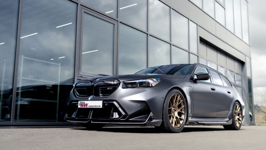 KW_V4_BMW_M5_G99_Touring_widok z przodu
