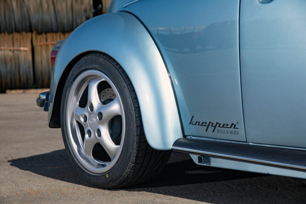 Elektryczny Garbus Knepper_RS-E próg i nadkole