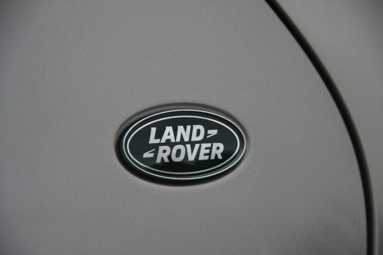Land Rover Discovery logo Land Rover