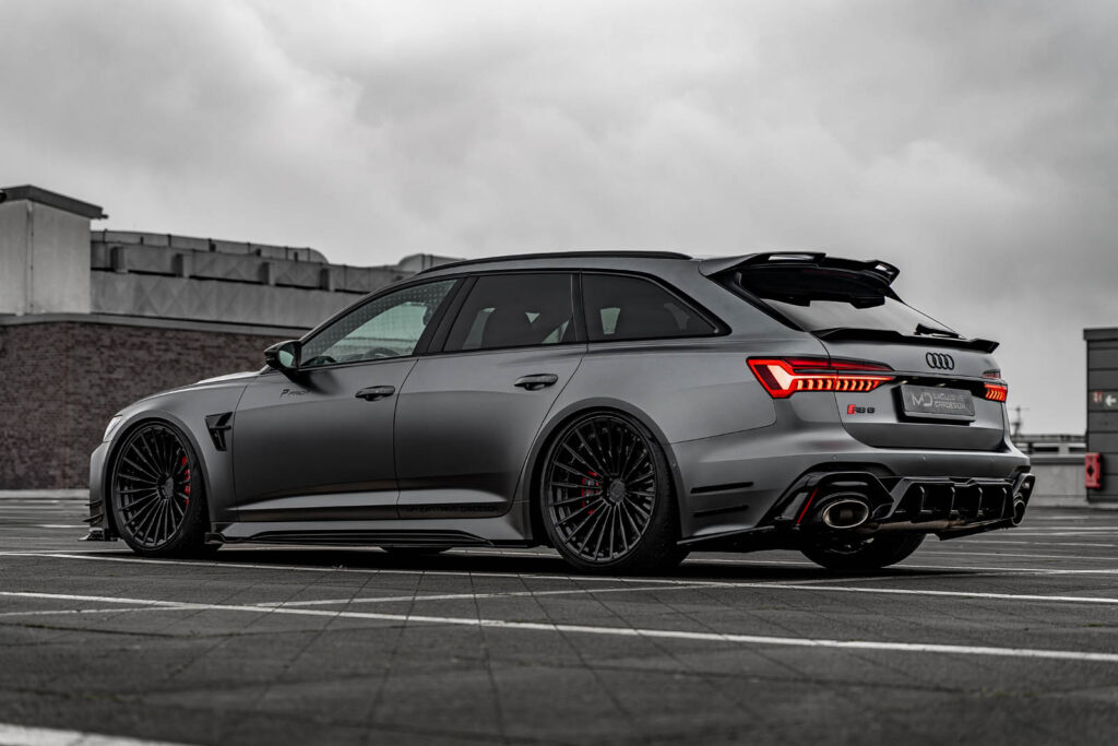 Tuning Audi RS6 Avant od tyłu