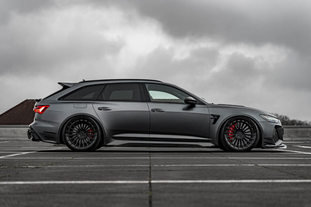 Tuning Audi RS6 Avant widok z boku