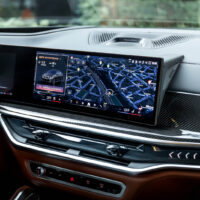 Manhart_MHX6_500 kokpit