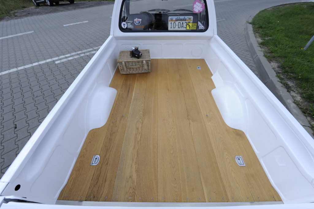 VW Caddy Mk 1 drewniana podłoga bagażnika