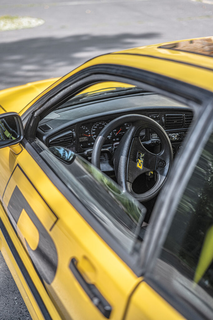 Tuning VW Corrado VR6 widok na kierownicę