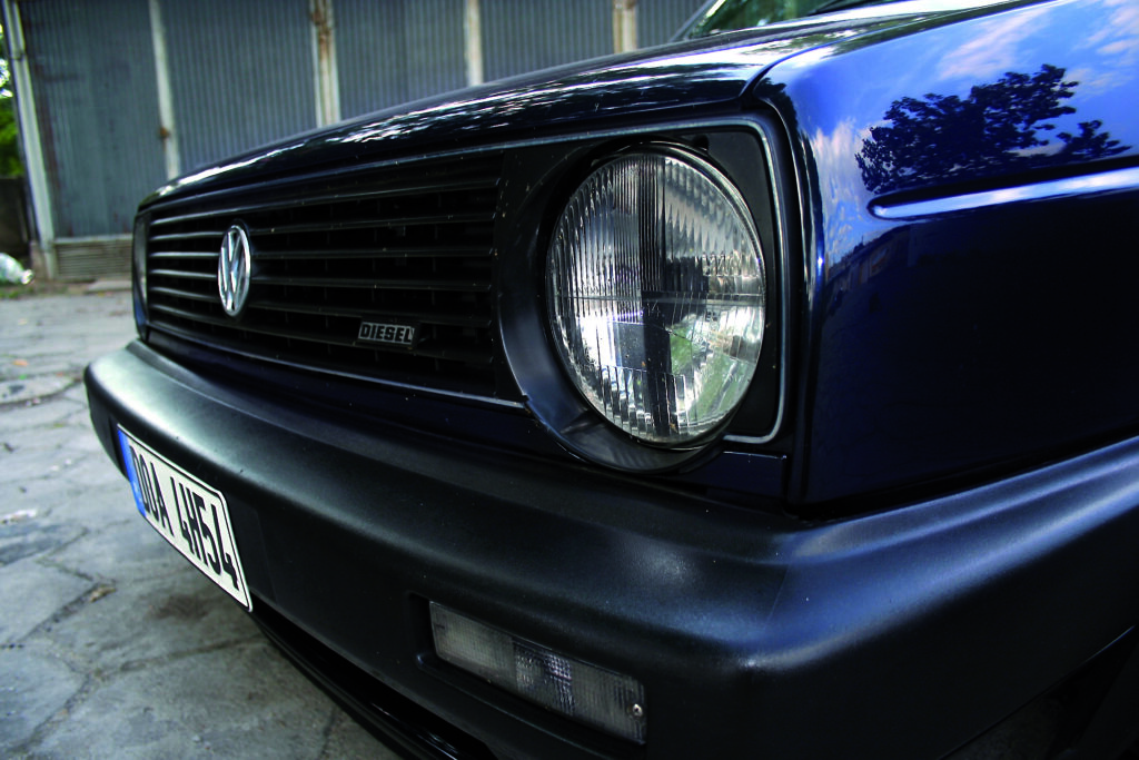 Tuning VW Golf Mk2 GTI Edition Blue przedni reflektor