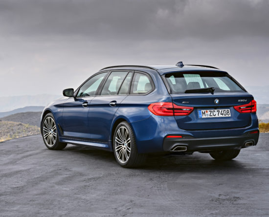 BMW-seria-5-Touring-G31-widok od tyłu