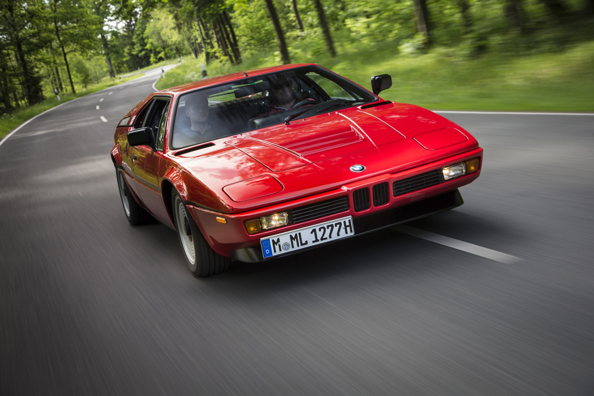 Bmw m1 фото