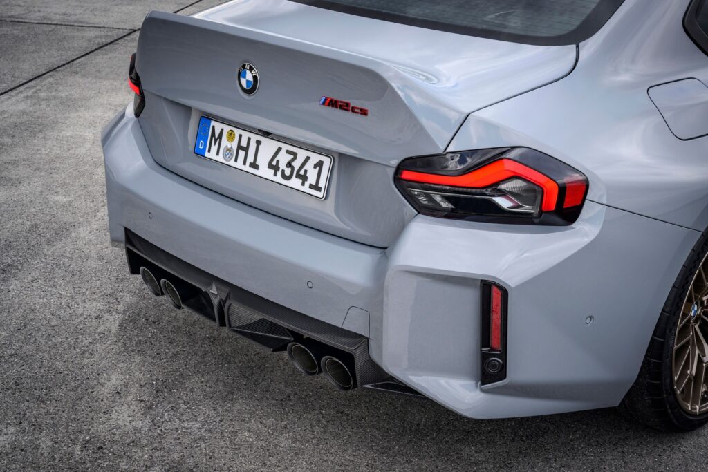 BMW M2 CS tył auta