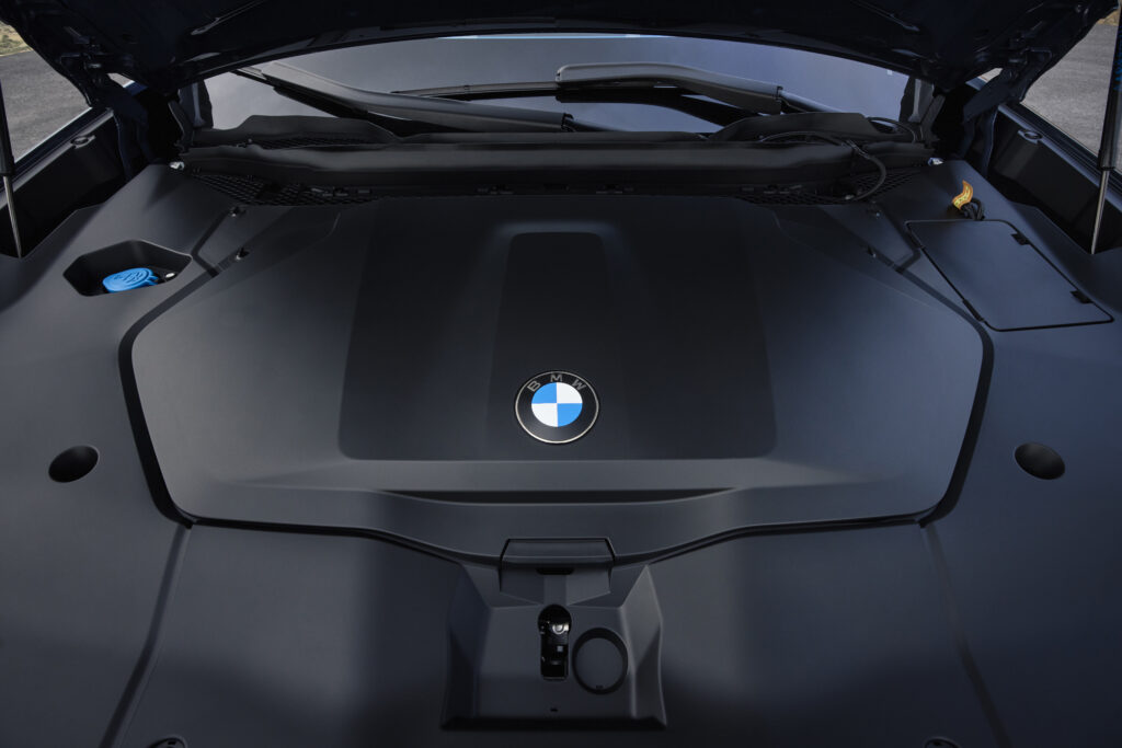 BMW Neue Klasse 2025 komora silnika