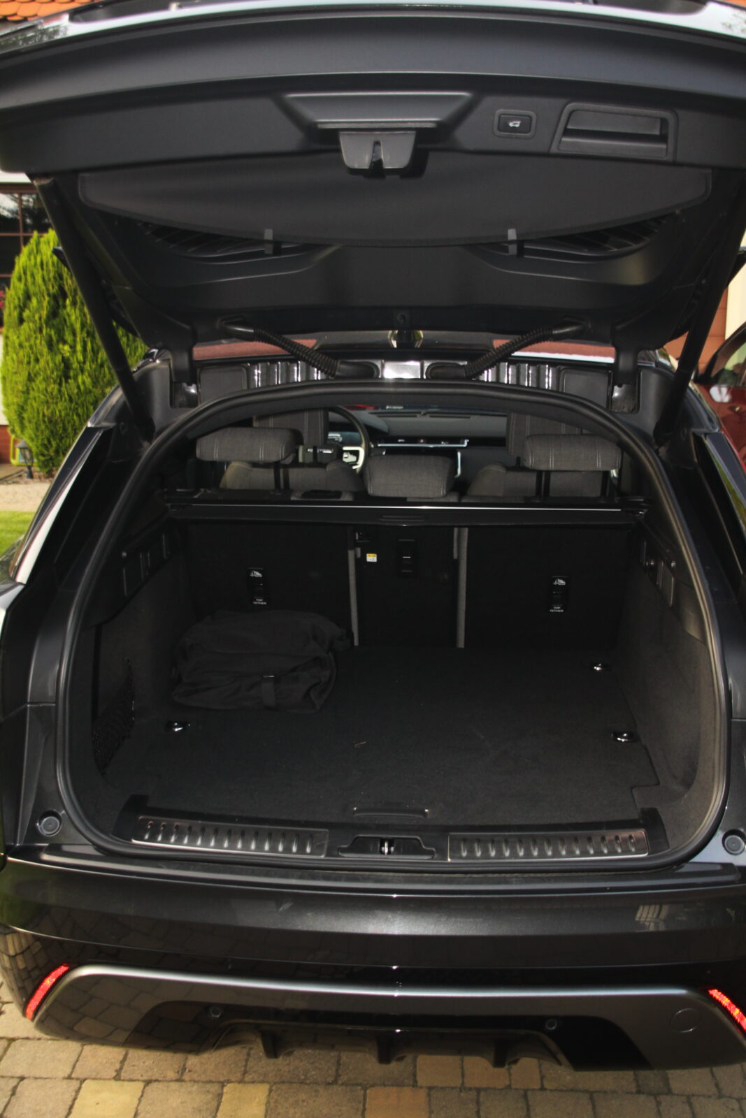 Range Rover Velar bagażnik