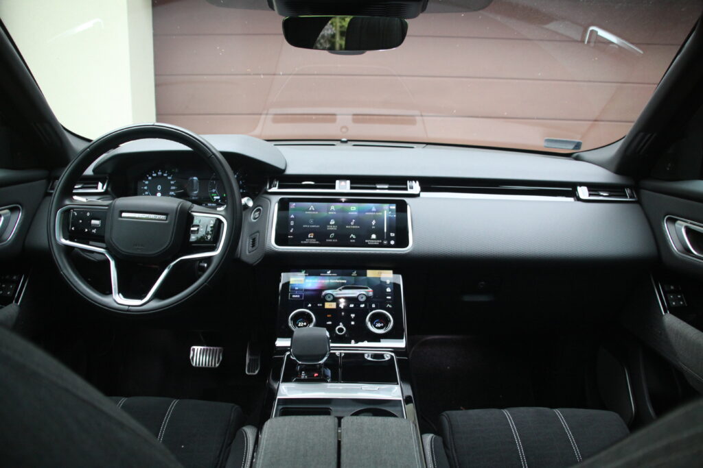 Range Rover Velar kokpit