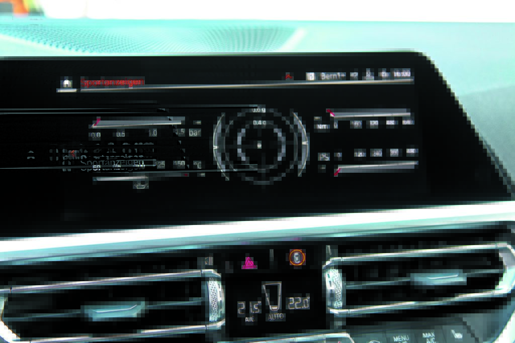 Tuning-BMW-340i-Dahler-ekran wyswietlacza