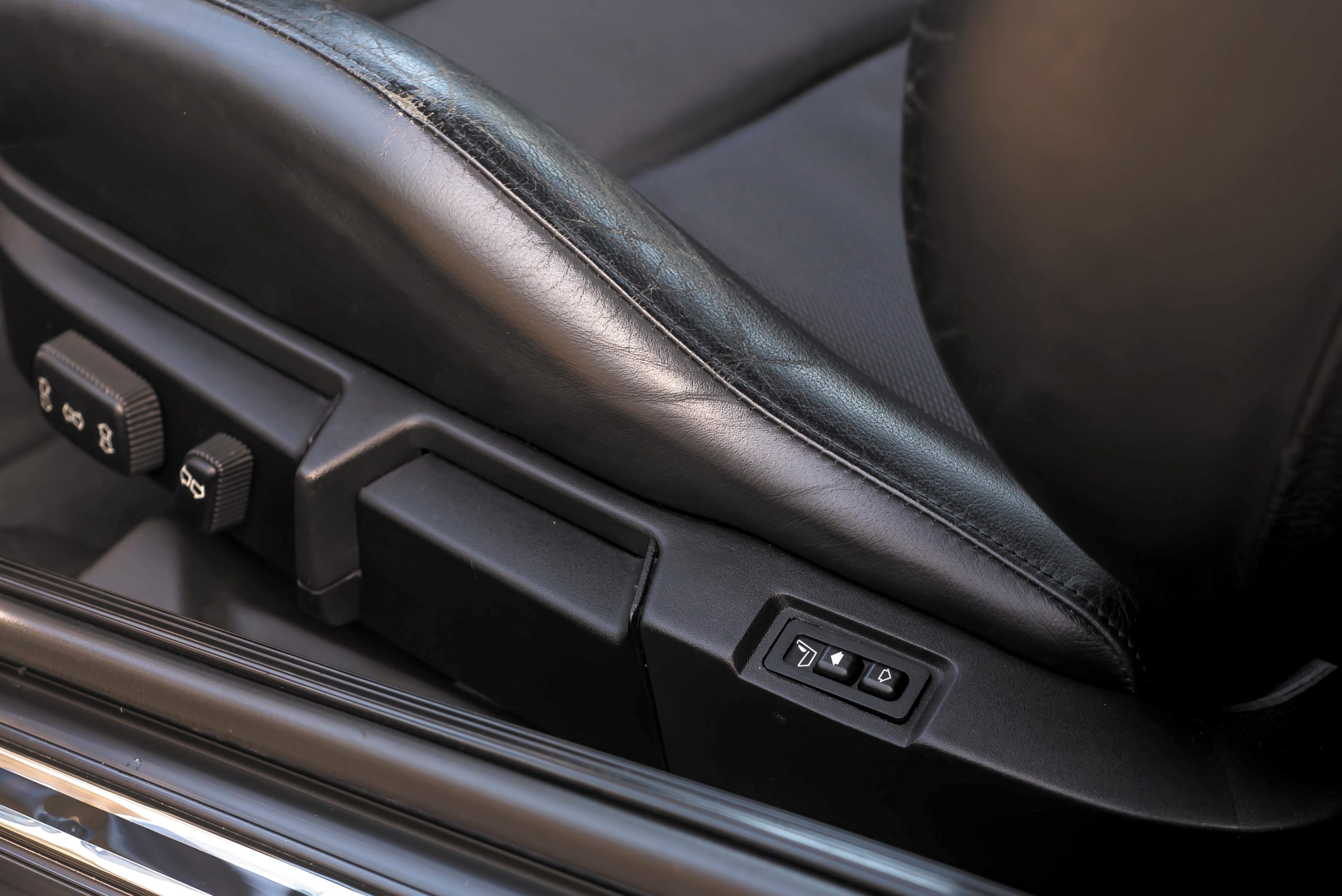Tuning-BMW-E36-Compact-323ti-sterowanie fotelem